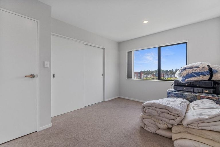 Photo of property in 80a Moire Road, Massey, Auckland, 0614
