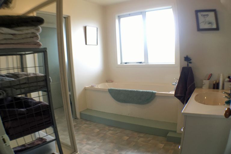 Photo of property in 2/130 Reynolds Drive, Te Awamutu, 3800