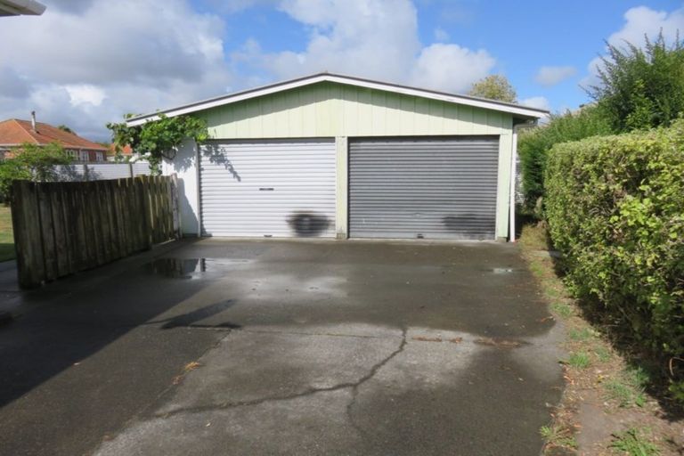 Photo of property in 20 Moheke Avenue, Roslyn, Palmerston North, 4414