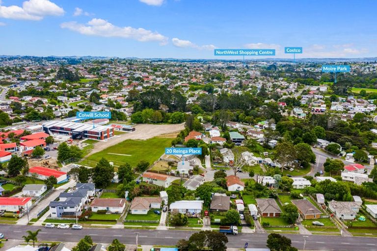 Photo of property in 20 Reinga Place, Massey, Auckland, 0614
