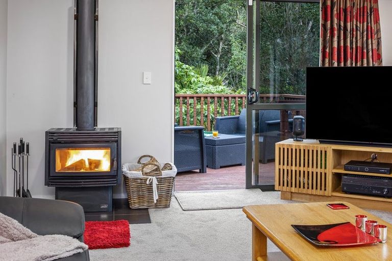 Photo of property in 42 Hungry Creek Road, Puhoi, Warkworth, 0983