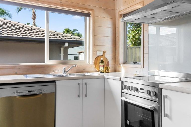 Photo of property in 87b Simpson Road, Papamoa Beach, Papamoa, 3118