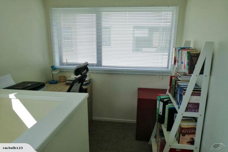 Photo of property in 17 Mapou Road, Hobsonville, Auckland, 0616