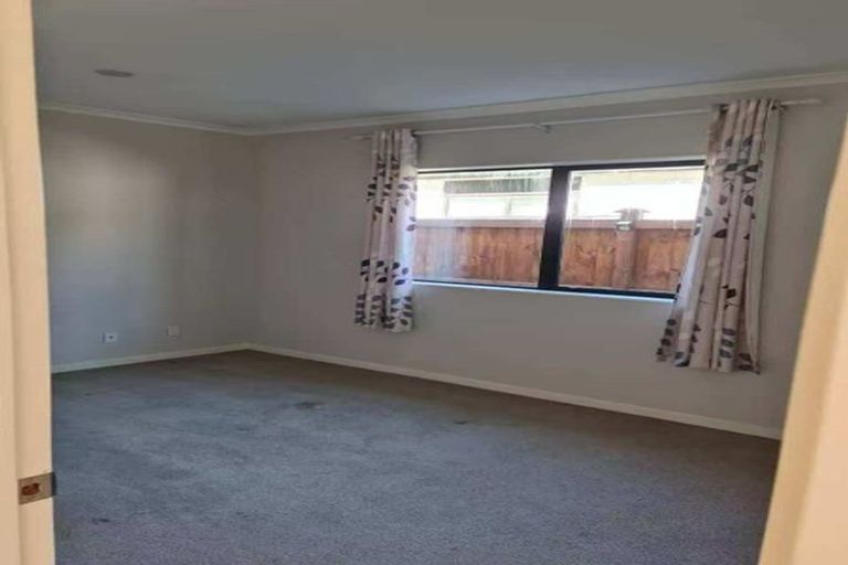 Photo of property in 27 Hangar Lane, Whenuapai, Auckland, 0618