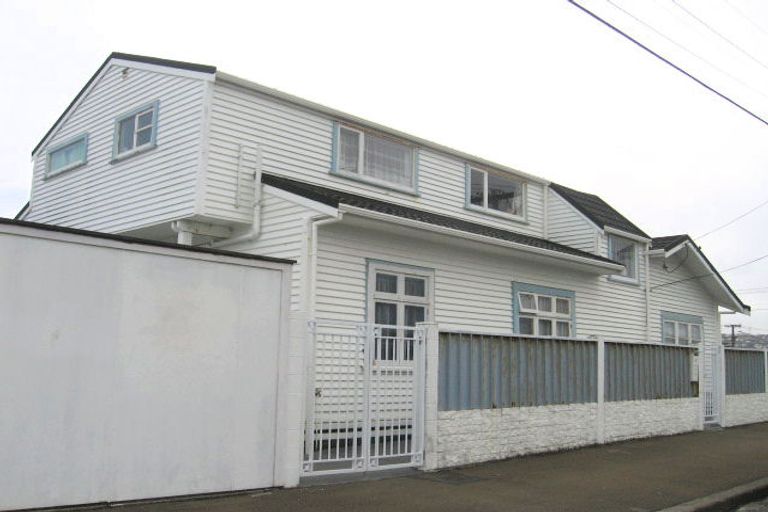 Photo of property in 47 Puru Crescent, Lyall Bay, Wellington, 6022