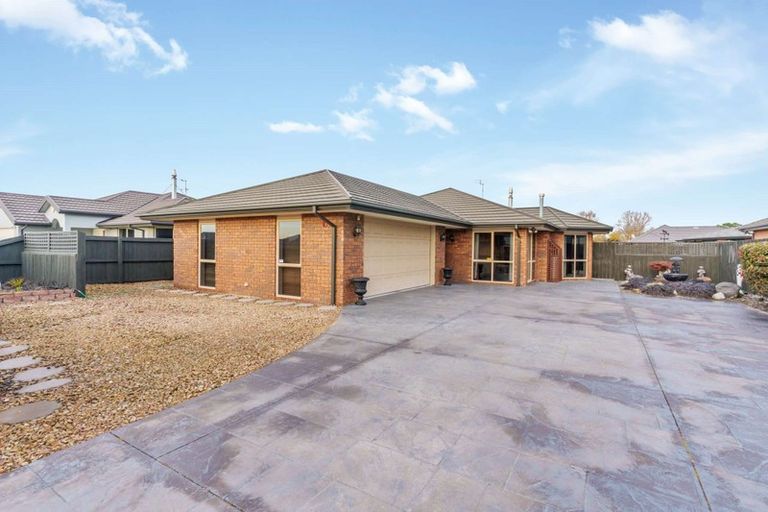 Photo of property in 22 Masefield Drive, Rolleston, 7614