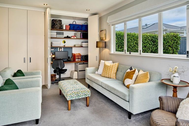 Photo of property in 292 The Parade, Island Bay, Wellington, 6023