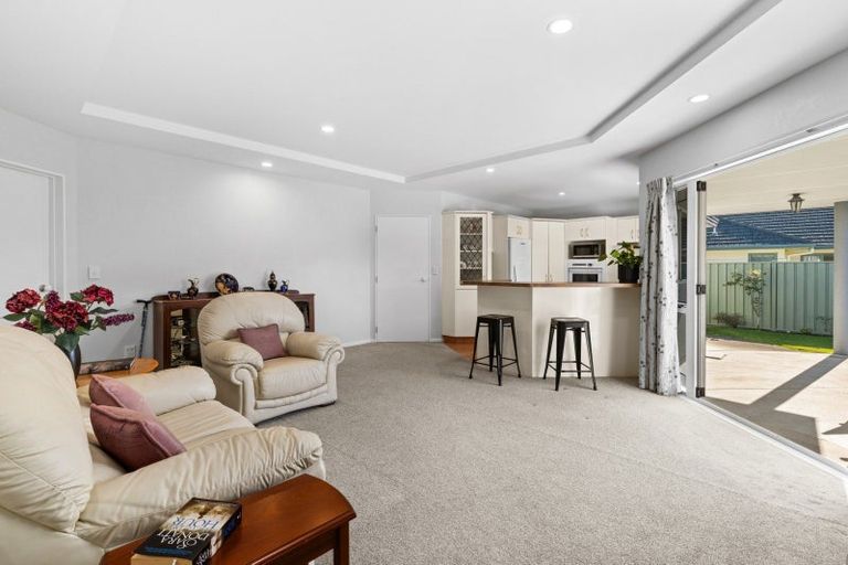 Photo of property in 3 Dules Walk, Taradale, Napier, 4112