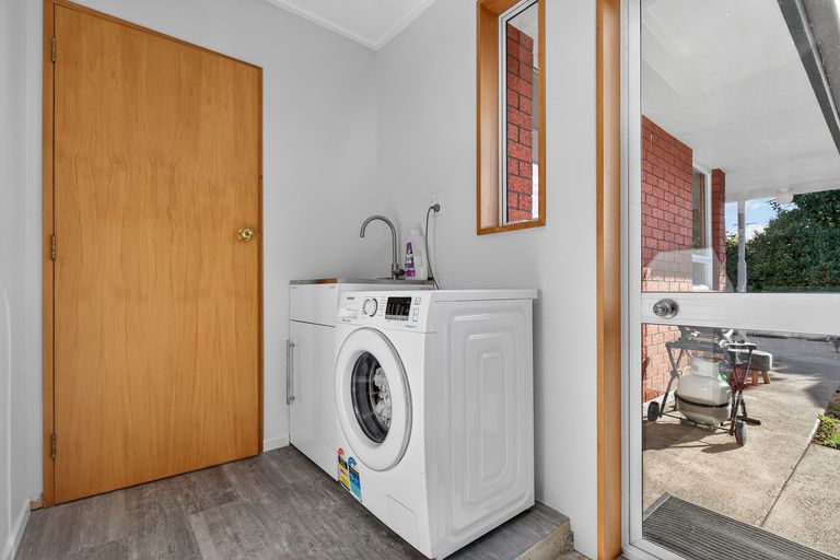 Photo of property in 1 Finlay Street, Alexandra, 9320