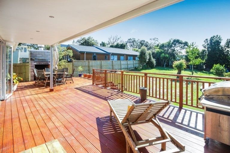 Photo of property in 12 Maui Street, New Lynn, Auckland, 0600