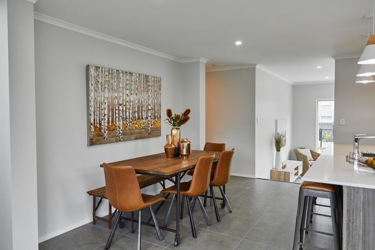 Photo of property in 42 Karepiro Drive, Stanmore Bay, Whangaparaoa, 0932