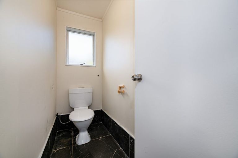 Photo of property in 41 Kohekohe Street, New Lynn, Auckland, 0600