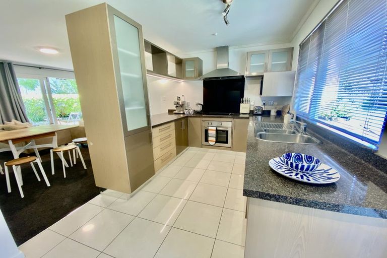 Photo of property in 1/10 Blomfield Spa, Takapuna, Auckland, 0622