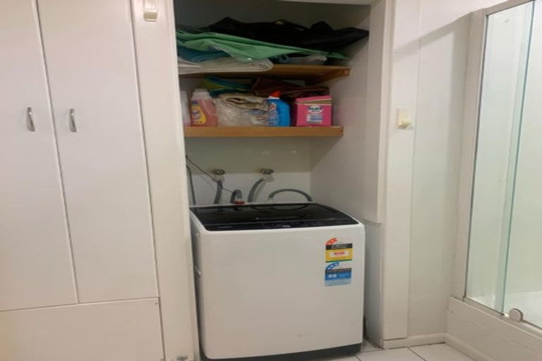 Photo of property in Parkland Flats, 17/51u Adams Terrace, Kelburn, Wellington, 6021