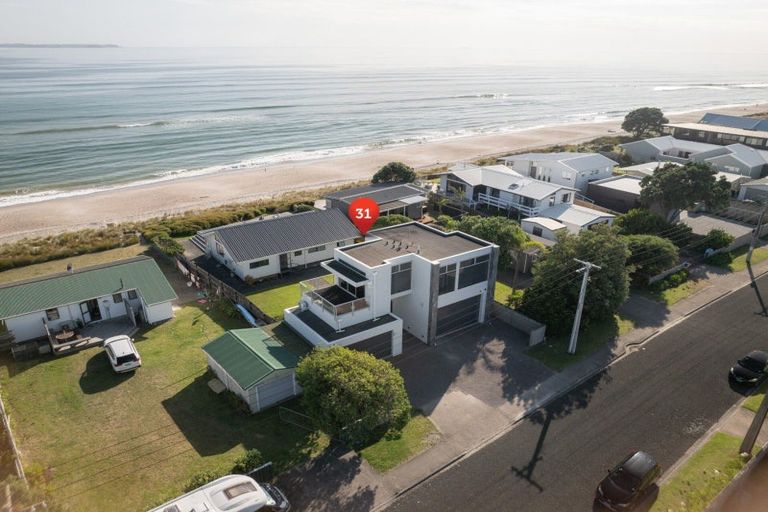 Photo of property in 31 Karewa Parade, Papamoa Beach, Papamoa, 3118