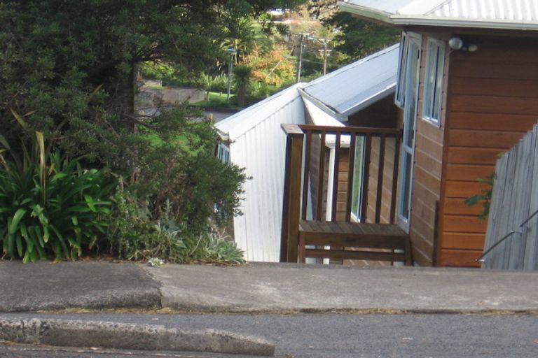 Photo of property in 1/75 Captain Scott Road, Glen Eden, Auckland, 0602