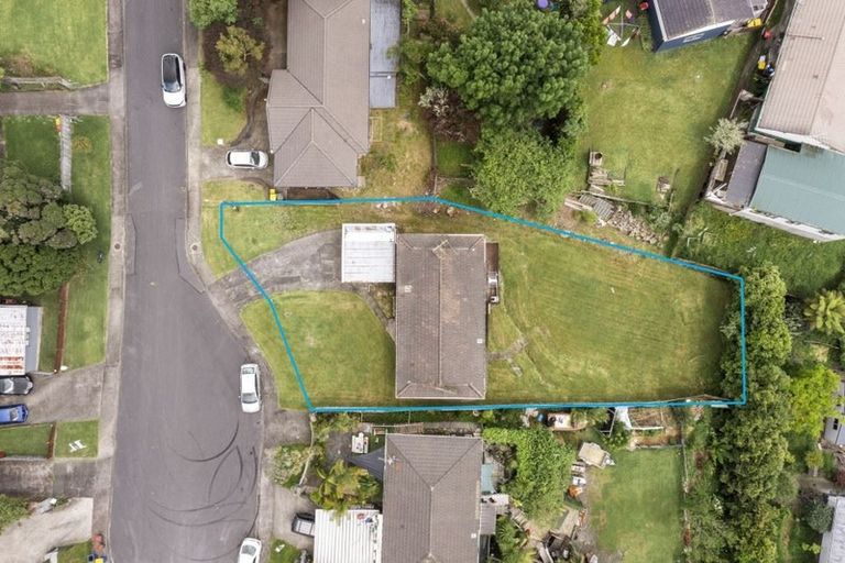 Photo of property in 6 Kilcar Place, Massey, Auckland, 0614