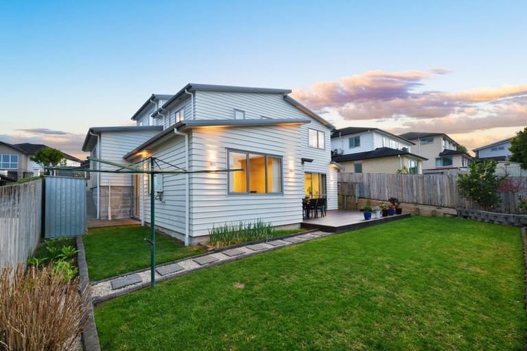 Photo of property in 10 Sauvignon Avenue, Ranui, Auckland, 0612