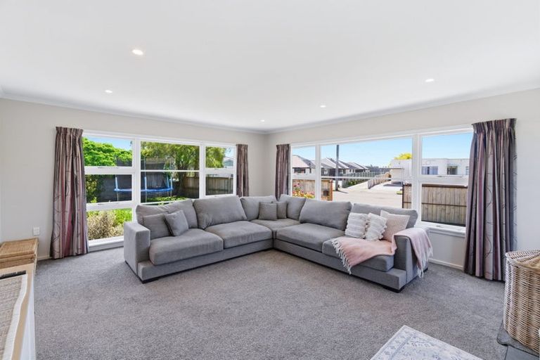 Photo of property in 75 Moffett Street, Islington, Christchurch, 8042