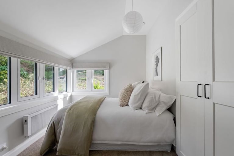 Photo of property in 1 Seaforth Terrace, Karori, Wellington, 6012
