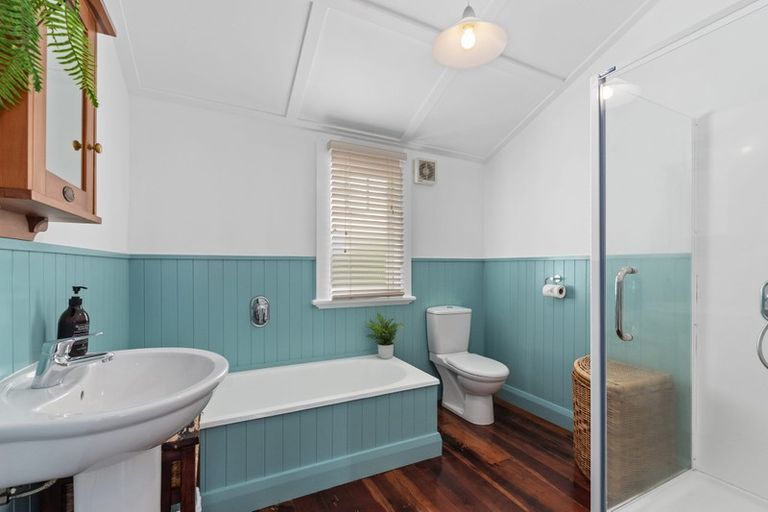 Photo of property in 56 Norwood Road, Bayswater, Auckland, 0622