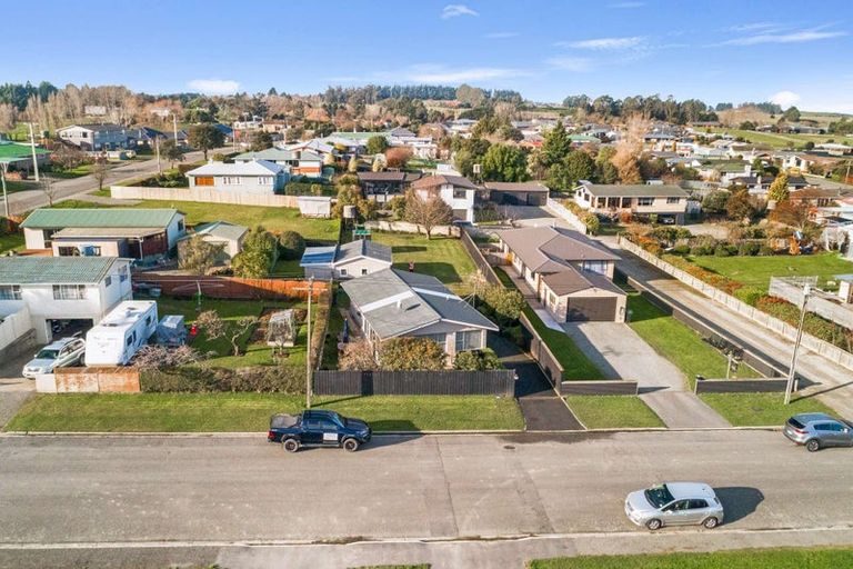 Photo of property in 44 Gordon Street, Weston, Oamaru, 9401