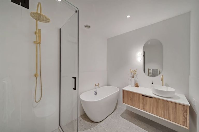 Photo of property in 7 Reserve Terrace, Lyttelton, 8082