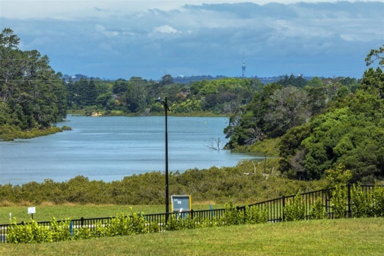 Photo of property in 19 Dinning Road, Riverhead, 0820