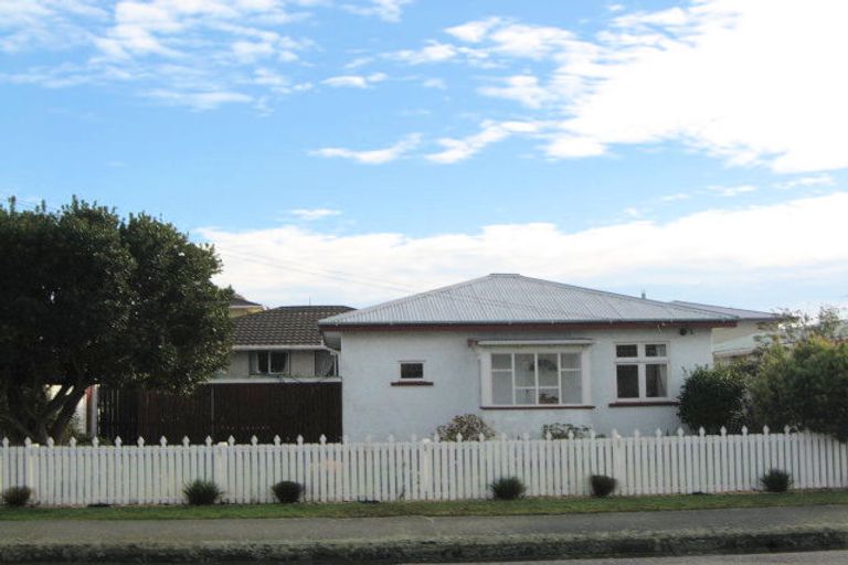 Photo of property in 28 Collingwood Street, New Brighton, Christchurch, 8061