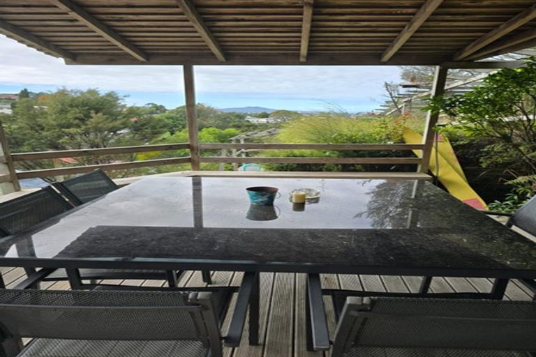 Photo of property in 34 Finn Place, Totara Vale, Auckland, 0629