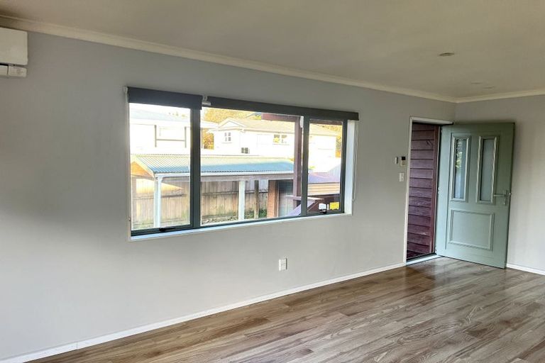 Photo of property in 23a Ranui Avenue, Ranui, Auckland, 0612