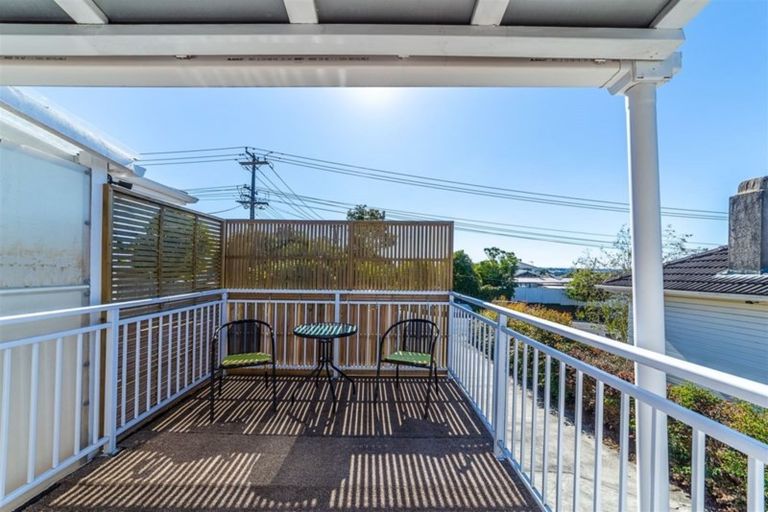 Photo of property in 65 Mcleod Road, Te Atatu South, Auckland, 0610