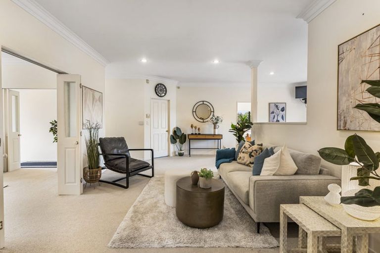 Photo of property in 7 Jubaea Place, Henderson, Auckland, 0610