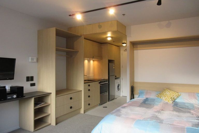 Photo of property in Vedado Apartments, 302/41u Hopper Street, Mount Cook, Wellington, 6011