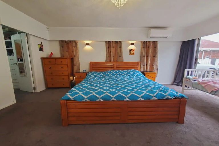 Photo of property in 18 Bellfield Road, Opaheke, Papakura, 2113