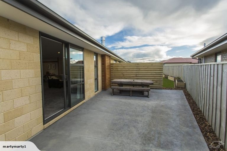 Photo of property in 2 Claremont Crescent, Amberley, 7410