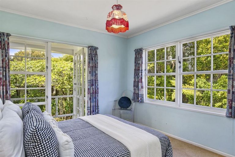 Photo of property in 32 Simla Crescent, Khandallah, Wellington, 6035