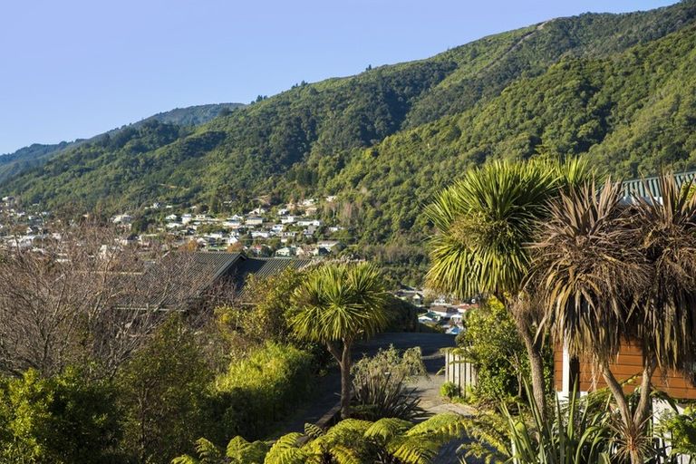 Photo of property in 29 Dorset Street, Picton, 7220