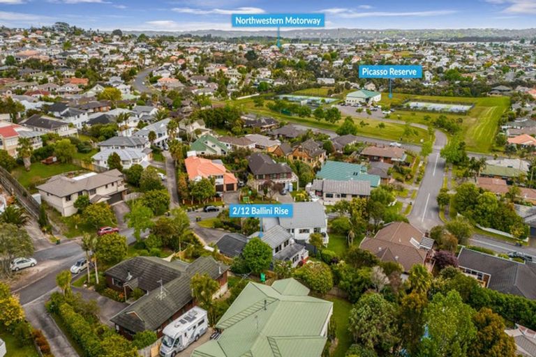 Photo of property in 2/12 Ballini Rise, West Harbour, Auckland, 0618