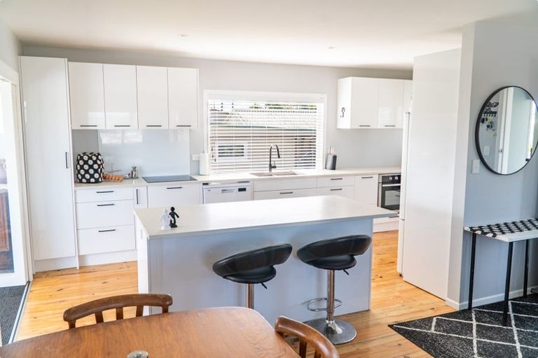 Photo of property in 14 Dawson Road, Snells Beach, 0920
