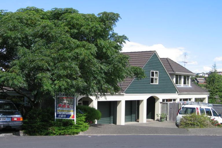 Photo of property in 17 Highwood Grove, Torbay, Auckland, 0630