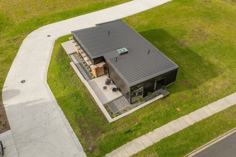 Photo of property in 11 Pinnacles Lane, Pauanui, 3579