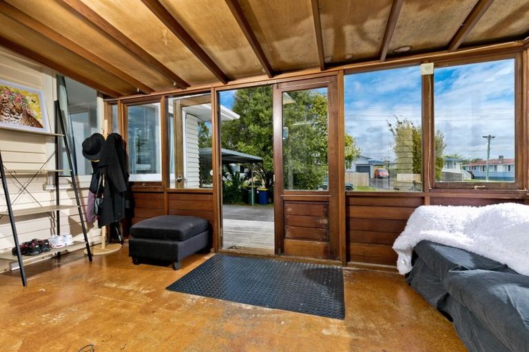 Photo of property in 23a Statesman Street, Henderson, Auckland, 0612