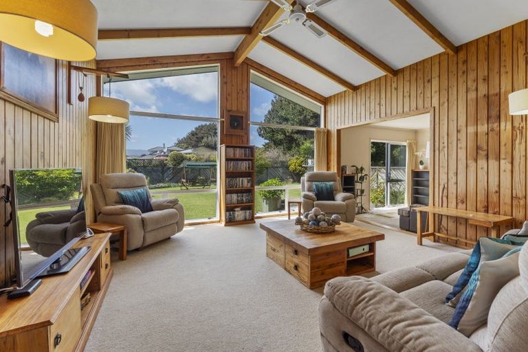 Photo of property in 34 Scott Avenue, Otaki Beach, Otaki, 5512