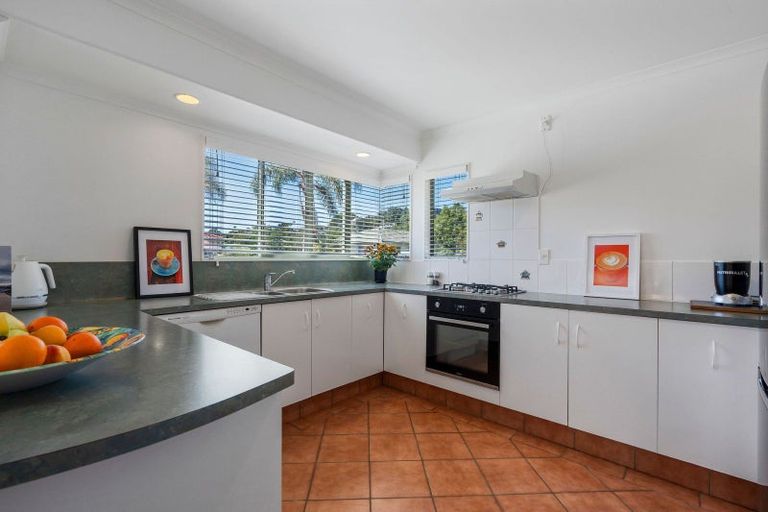 Photo of property in 122 Carlton Street, Bellevue, Tauranga, 3110