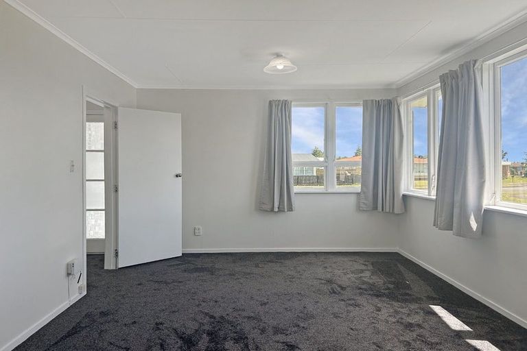 Photo of property in 65a Hinemoa Street, Levin, 5510