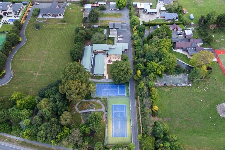 Photo of property in 280 Queen Elizabeth Ii Drive, Mairehau, Christchurch, 8052