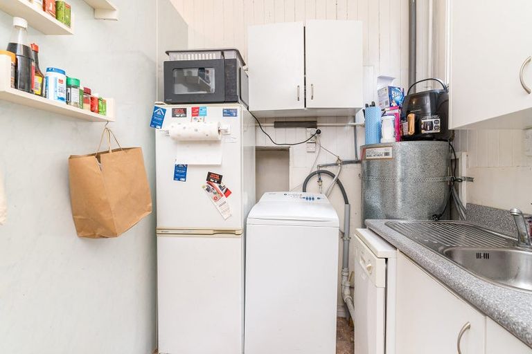 Photo of property in 1 Haddon Place, Dunedin Central, Dunedin, 9016