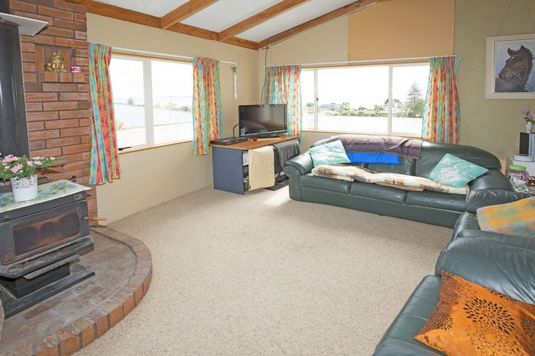 Photo of property in 1/16 Rushden Terrace, Red Beach, 0932