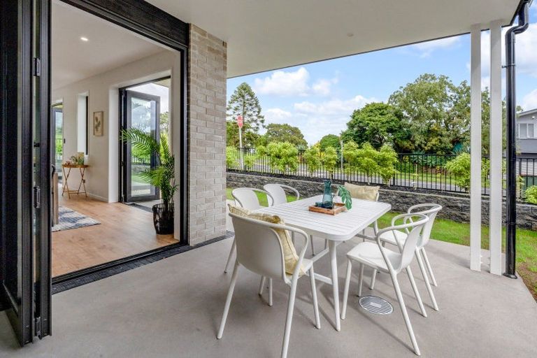 Photo of property in 27 The Boulevard, Sunnyhills, Auckland, 2010